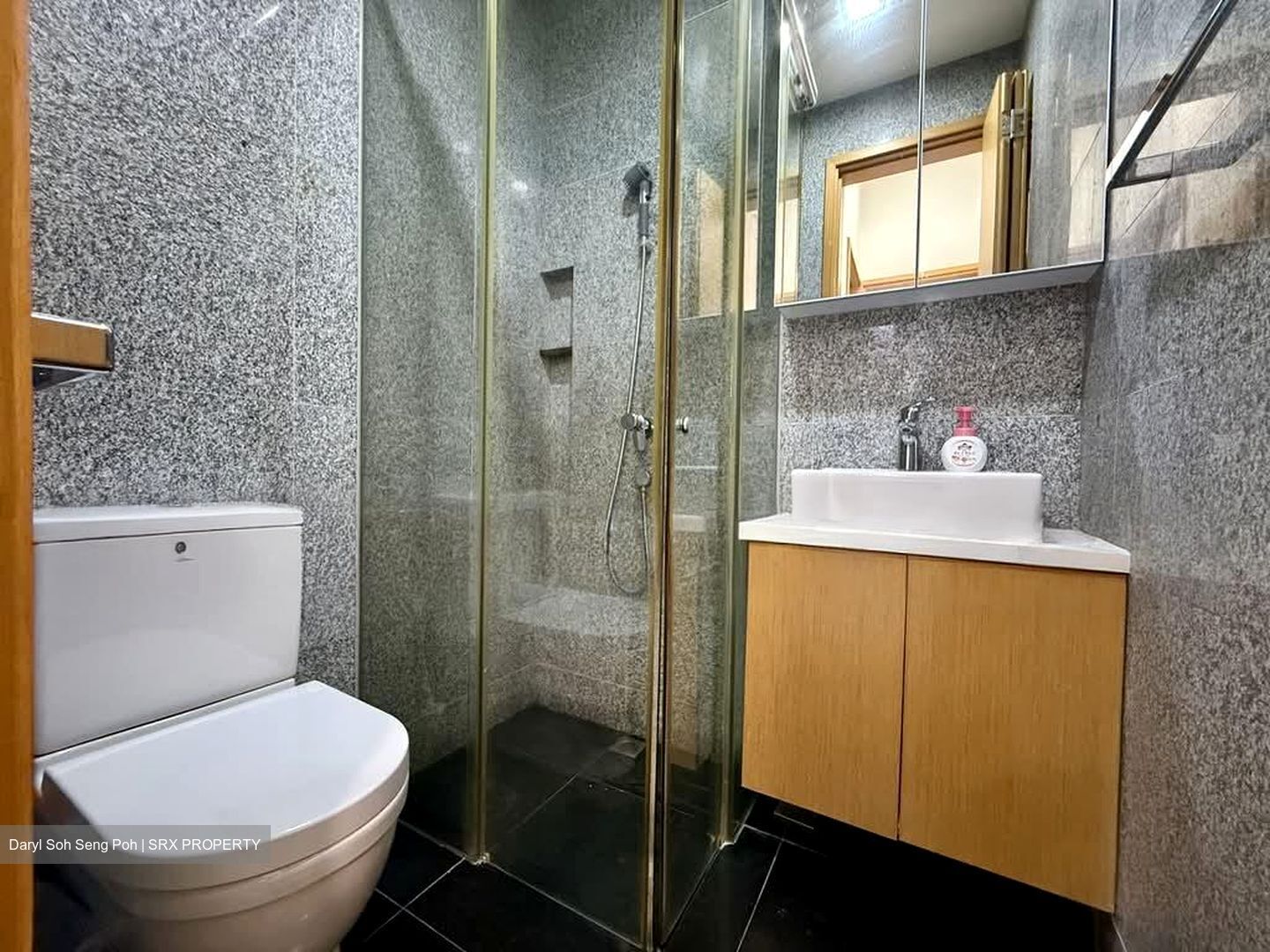 Daisy Suites (D13), Apartment #589749851